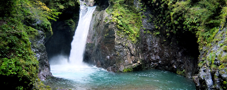日本の滝百選巡り